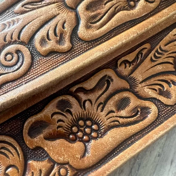 Verkamp’s  western Floral Embossed Tan Leather Belt with Silver Buckle - Picture 9 of 15